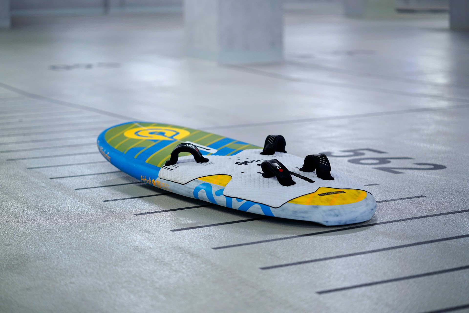 Goya Airbolt Pro Foil Board